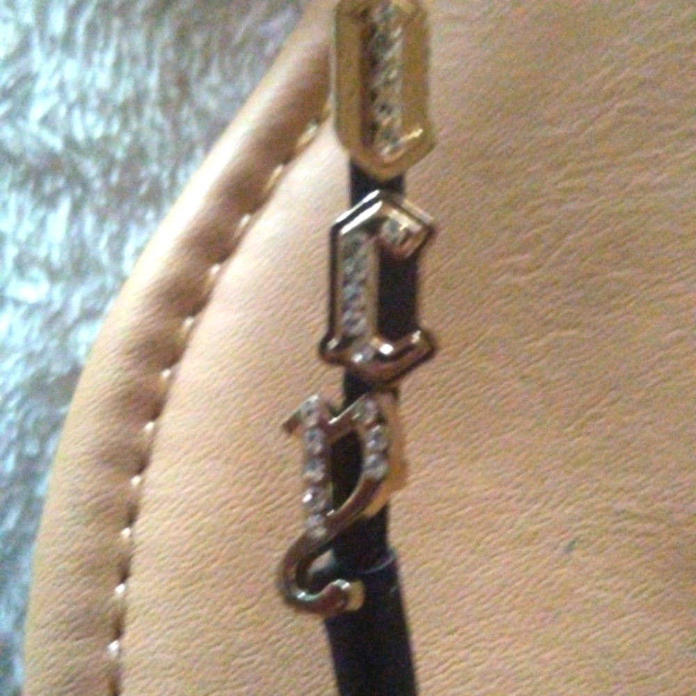NWOT Ladies Designer Sandals - Picture 12 of 15